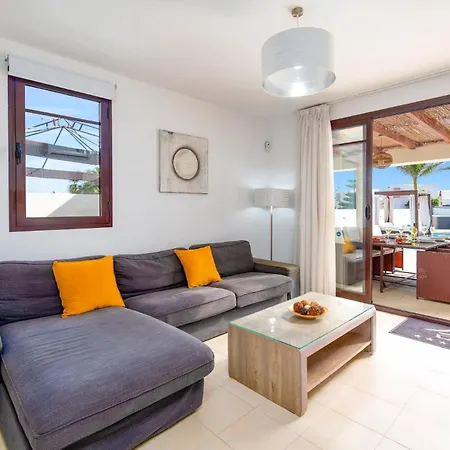 Lorena By Villa Playa Blanca