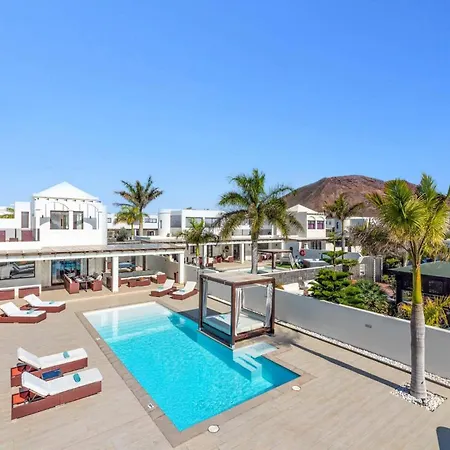 Lorena By Villa Playa Blanca